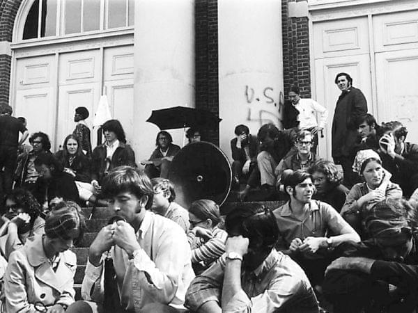 U of I students on steps of the Auditorium, May 1970